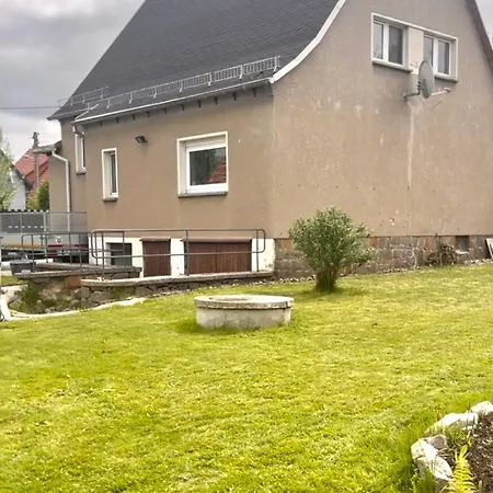 In Glauchau, Garten, Grillmoeglichkeit, Privatparkplatz, Kaffeevollautomat, Wlan, Netflix Glauchau