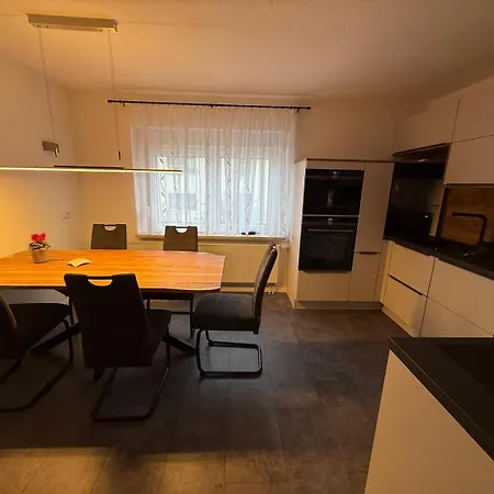 In Glauchau, Garten, Grillmoeglichkeit, Privatparkplatz, Kaffeevollautomat, Wlan, Netflix Glauchau