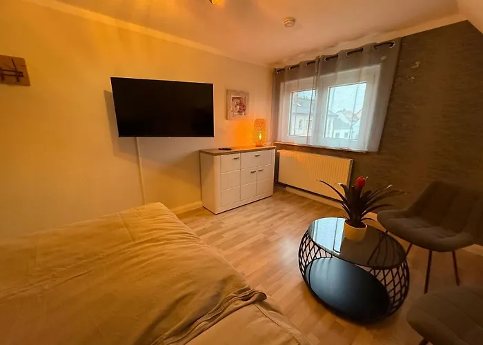 Holiday home In Glauchau, Garten, Grillmoeglichkeit, Privatparkplatz, Kaffeevollautomat, Wlan, Netflix Glauchau